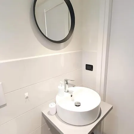 La Terrazza Tra I Tetti Studio - Centro Apartment
