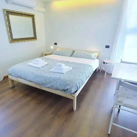 La Terrazza Tra I Tetti Studio - Centro Bari