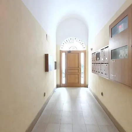 Apartment La Terrazza Tra I Tetti Studio - Centro