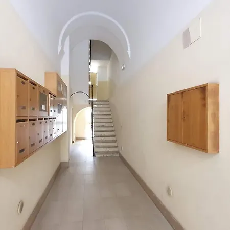 La Terrazza Tra I Tetti Studio - Centro Apartment *